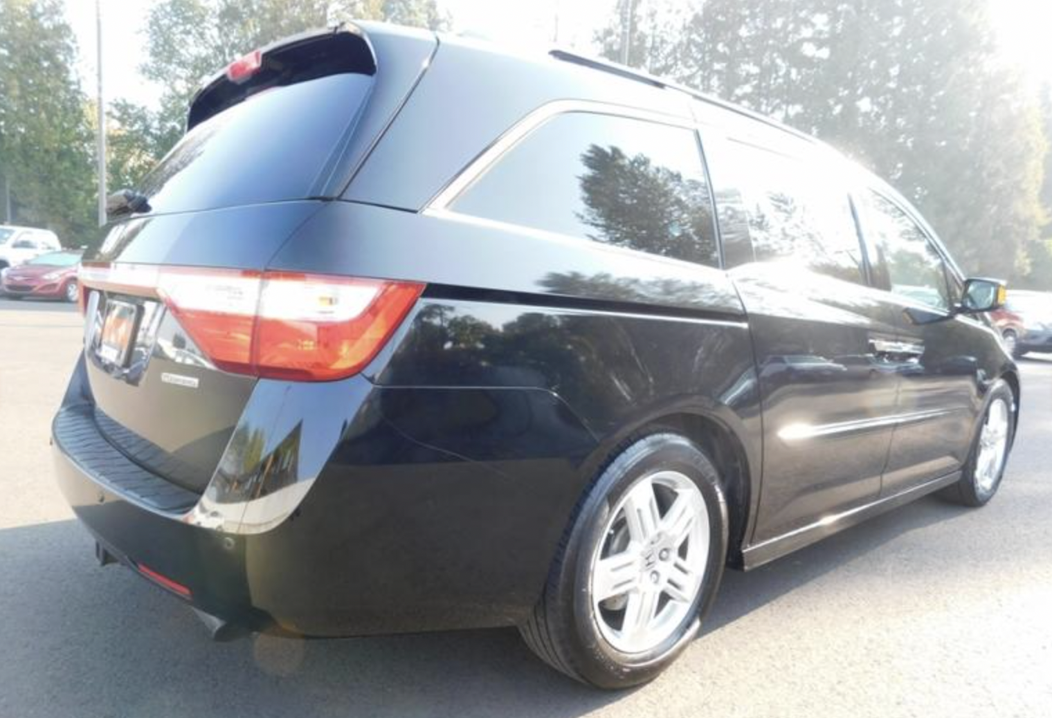 2011 Honda® Odyssey Touring Elite Minivan 4D