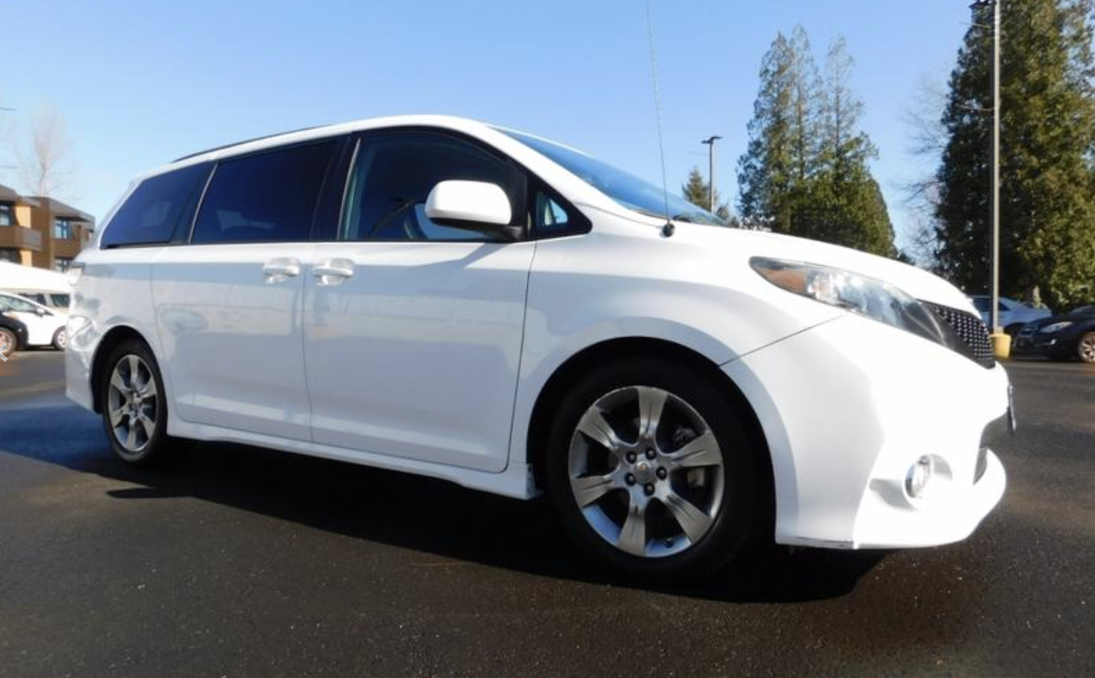 2012 Toyota Sienna SE Minivan 4D Bickmore Auto Sales