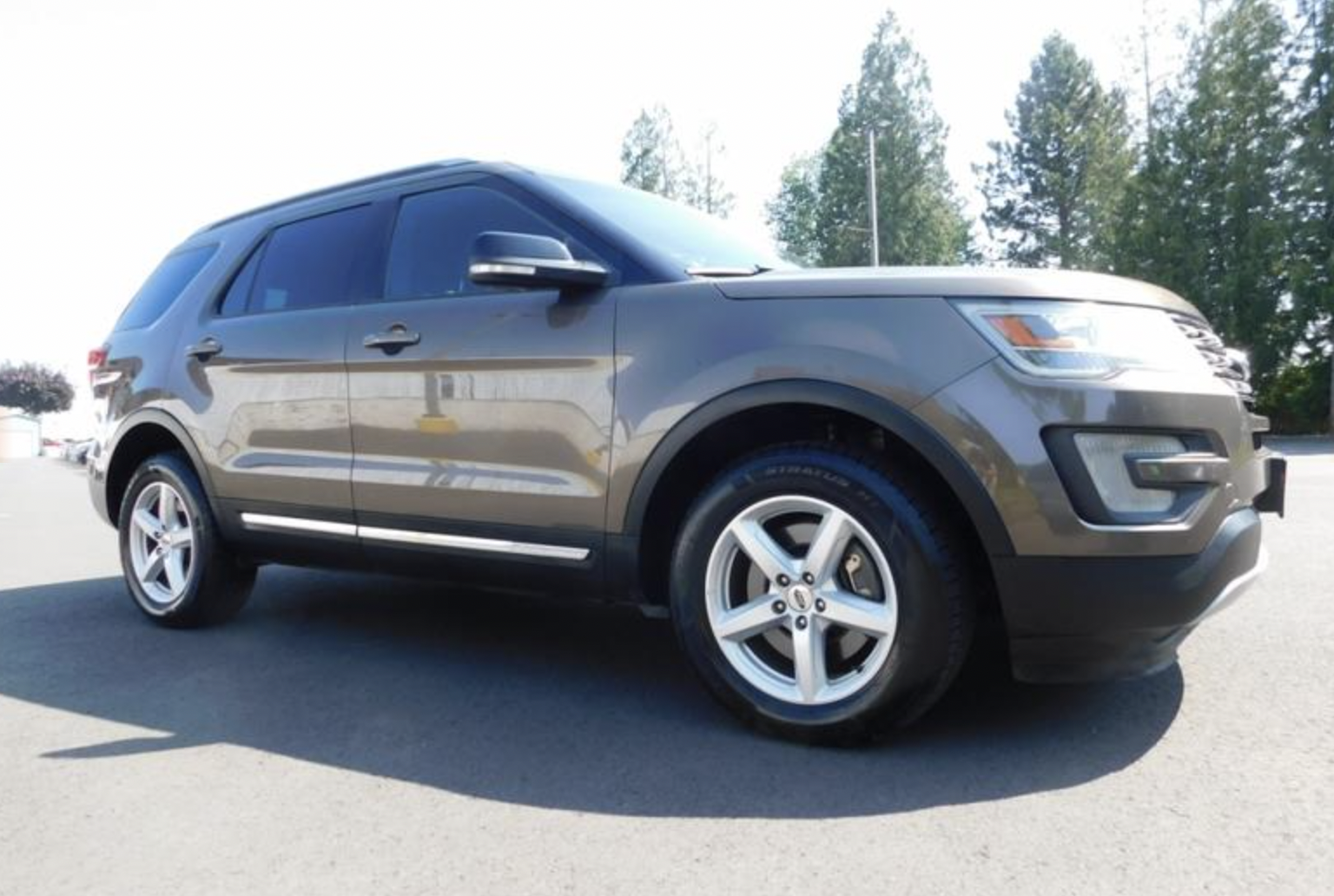 2016 Ford Explorer Xlt Sport Utility 4d