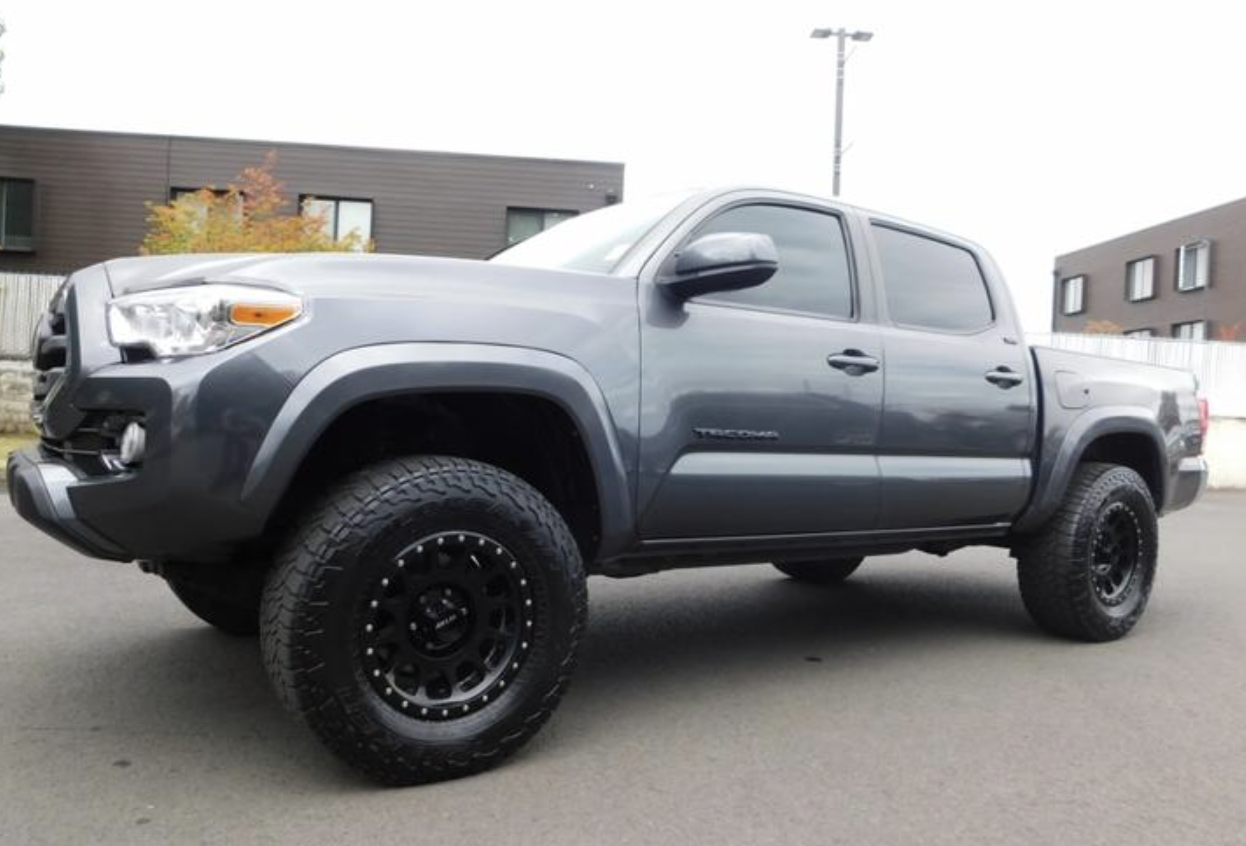 2019 Toyota Tacoma Double Cab SR5 Pickup 4D 5 Ft